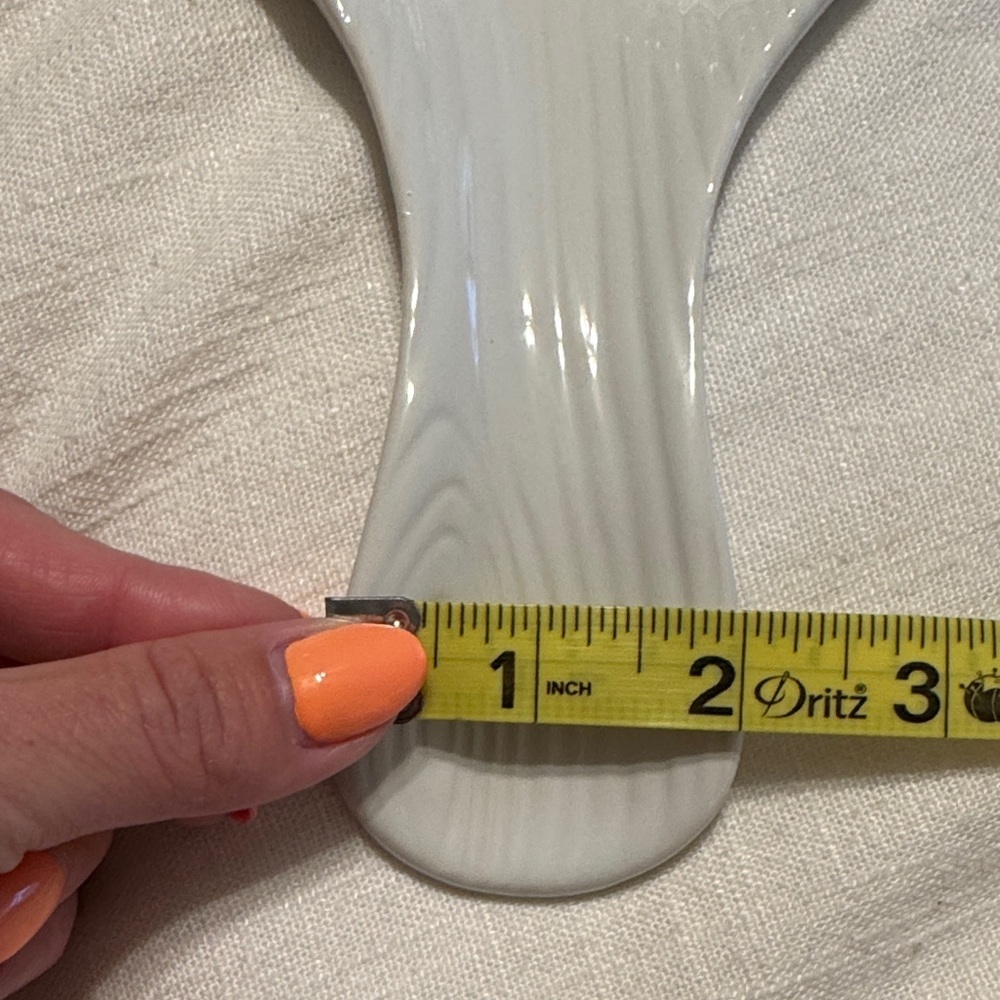 🕊️❤️ 🆕 Elegant White Ceramic Spoon Rest with Red Cardinal - Picture 5 of 12